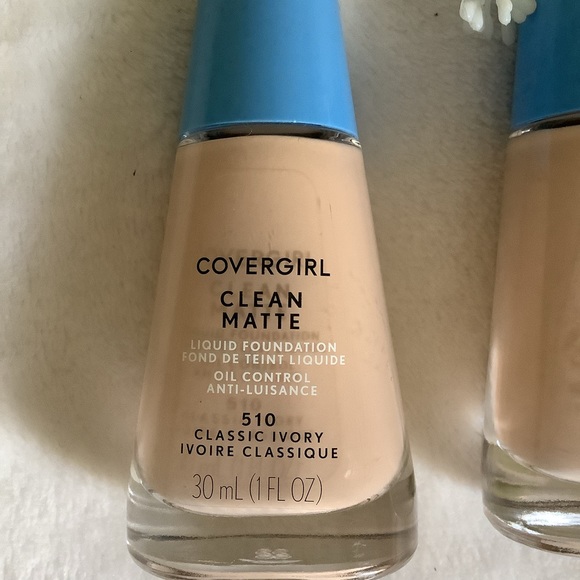 Cover Girl Other - NEW 2 Cover Girl Matte Foundation